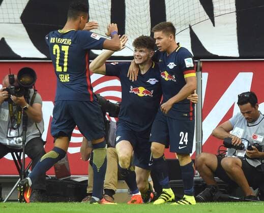 1. FC Köln - RasenBallsport Leipzig 25.09.2016. Jubel Leipzig nach dem 1:0. V.l: Davie Selke, Oliver Burke und Dominik Kaiser. HM