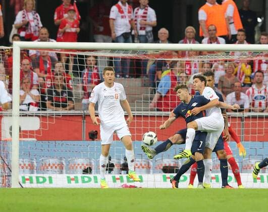 vl. Marcel Sabitzer (Leipzig, 7), Jonas Hector (FC Koeln, 14), 1. FC Koeln - RB Leipzig, Koeln Copyright: xHorn xEibner-Pressefotox EP_bhorn