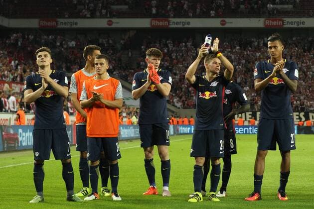 25.09.2016, xkvx, Fussball 1.Bundesliga, 1. FC Koeln - RB Leipzig, emspor, v.l. Spieler von RB freuen sich mit den Fans ueber das Unentschieden Koeln