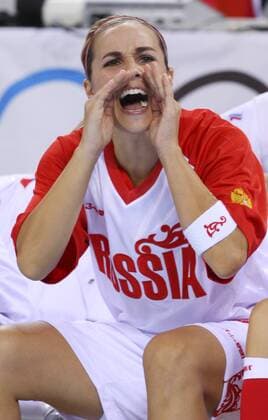 FOR SPORTS - Russia s Becky Hammon shouts instructions to her team against the USA during their semifinal game Thursday Aug 21, 2008 in Beijing, China. The USA won 67-52 Texas News - August 21, 2008 - ZUMAa27_