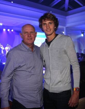 Tennis, Alexander Zverev gewinnt erstes ATP-Turnier XXI International Tennis Tournament St.Petersburg Open 2016 ATP Tennis Herren World Tour 250, KSK SIBUR ARENA . after party. Alexander Zvevev with is father Alexander Zverev senior