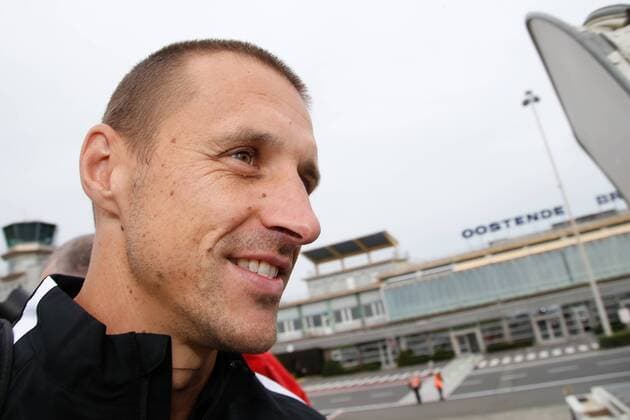 Club s Timmy Simons pictured at the departure of Belgian first division soccer team Club Brugge KV in Brugge, Monday 26 September 2016. Brugge is preparing for the second game in the UEFA Champions League group stage competition, in the group G, against Danish club Kopenhagen tomorrow. BRUNOxFAHY  x04941043x