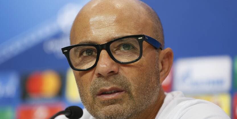 Sevilla s head coach, Argentinian Jorge Sampaoli, offers a press conference PK Pressekonferenz after a trainning session, in Sevilla, southern Spain, 26 September 2016. Sevilla plays his second Group H UEFA Champions League match, against Olympique Lyon at Ramon Sanchez Pizjuan Stadium next 27 September. Sampaoli s press conference !ACHTUNG: NUR REDAKTIONELLE NUTZUNG!  20160926-636104987055527654