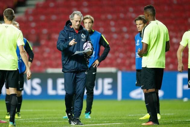 Club s head coach Michel Preud homme pictured during a training session of Belgian first division soccer team Club Brugge KV in Copenhagen, Monday 26 September 2016. Brugge is preparing for the second game in the UEFA Champions League group stage competition, in the group G, against Danish club Kopenhagen tomorrow. BRUNOxFAHY  x04941311x