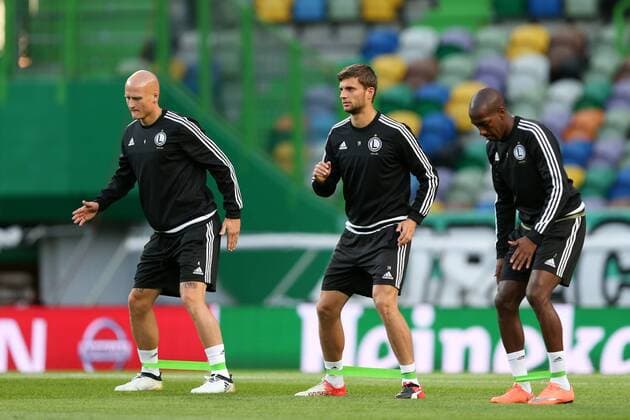 LISBON 26.09.2016 --- LEGIA WARSAW TRAINING SESSION IN LISBON JAKUB CZERWINSKI BARTOSZ BERESZYNSKI STEEVEN LANGIL FOT. PIOTRxKUCZA NEWSPIX.PL --- Newspix.pl  160926PYK090