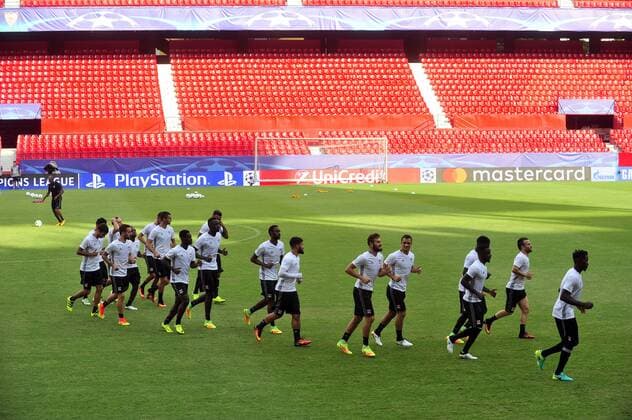 Olympique Lyon training session at Pizjuan stadium before Champions League match against Sevilla. xKIKOxHURTADOx 