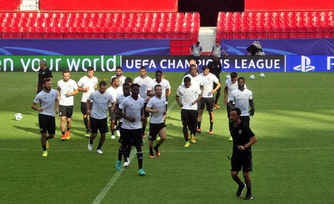 Olympique Lyon training session at Pizjuan stadium before Champions League match against Sevilla. xKIKOxHURTADOx 