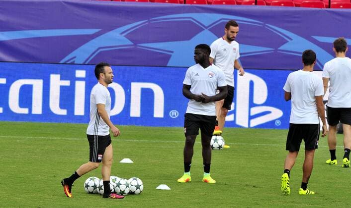 Olympique Lyon training session at Pizjuan stadium before Champions League match against Sevilla. xKIKOxHURTADOx 