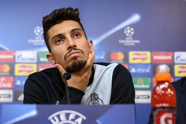 26.09.2016, King Power Stadium, Leicester, ENG, UEFA CL, FC Porto, Pressekonferenz, Gruppe G, im Bild Alex Telles of FC Porto Alex Telles of FC Porto during Pressconference before the UEFA Championsleague Group G Match between Leicester City and FC Porto at the King Power Stadium in Leicester, Great Britain on 2016 09 26. Leicester  EP_fil  