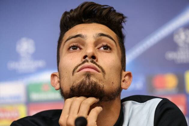 26.09.2016, King Power Stadium, Leicester, ENG, UEFA CL, FC Porto, Pressekonferenz, Gruppe G, im Bild Alex Telles of FC Porto Alex Telles of FC Porto during Pressconference before the UEFA Championsleague Group G Match between Leicester City and FC Porto at the King Power Stadium in Leicester, Great Britain on 2016 09 26. Leicester  EP_fil  