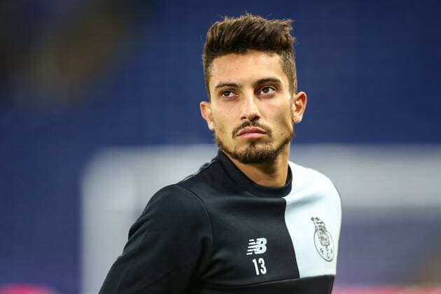 26.09.2016, King Power Stadium, Leicester, ENG, UEFA CL, FC Porto, Training, Gruppe G, im Bild Alex Telles of FC Porto Alex Telles of FC Porto during Trainingssession before the UEFA Championsleague Group G Match between Leicester City and FC Porto at the King Power Stadium in Leicester, Great Britain on 2016 09 26. Leicester  EP_fil  