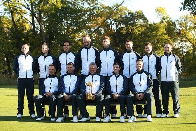 Bilder des Tages - SPORT GOLF - Ryder Cup 2016 CHASKA,MINNESOTA,USA,27.SEP.16 - GOLF - Ryder Cup, Hazeltine National Golf Club. Image shows in the 1st row: Henrik Stenson (SWE), Lee Westwood (ENG), captain Darren Clarke (IRL), Rory Mcilroy (IRL), Justin Rose (ENG); 2nd row: Sergio Garcia (ESP), Danny Willett (ENG), Rafa Cabrera Bello (ESP), Chris Wood (ENG), Thomas Pieters (BEL), Martin Kaymer (GER), Matthew Fitzpatrick (ENG) and Andy Sullivan (ENG). GEPAxpictures xDanielxGoetzhaber