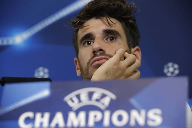 Bayern Munich s Spanish midfielder Javi Martinez attends a press conference PK Pressekonferenz at the Vicente Calderon stadium in Madrid, Spain, 27 September 2016. Bayern Munich will face Atletico Madrid in a UEFA Champions League Group D soccer match on 28 September. EFE Juanjo Martin Press conference of Bayern Muncih !ACHTUNG: NUR REDAKTIONELLE NUTZUNG!  GRA340 20160927-636105995539761115