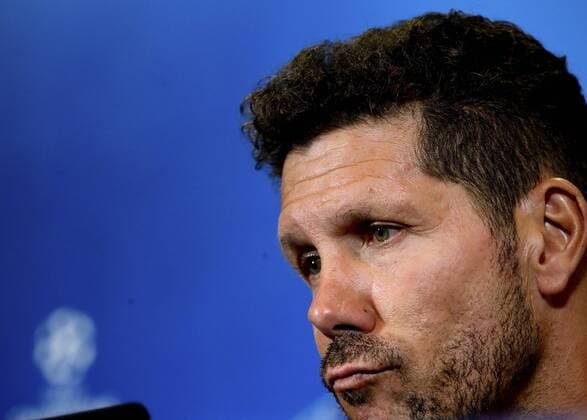 Head coach of Atletico Madrid, Argentine Diego Pablo Simeone, attends a press conference PK Pressekonferenz at the Vicente Calderon stadium in Madrid, Spain, 27 September 2016. Atletico Madrid will face Bayern Munich in a UEFA Champions League Group D soccer match on 28 September. EFE Juanjo Martin Press conference of Atletico Madrid !ACHTUNG: NUR REDAKTIONELLE NUTZUNG!  GRA388 20160927-636106064057201222