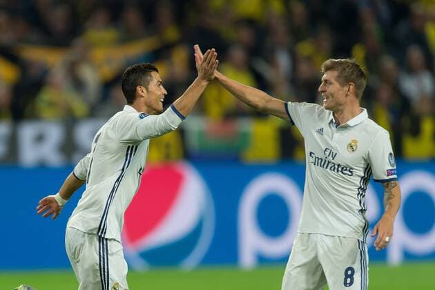 Dortmund, Germany 27.09.2016, UEFA Champions League - 2016 17 Season, Group F - Matchday 2, BV Borussia Dortmund - Real Madrid, Cristiano Ronaldo (Real Madrid) und Toni Kroos (Real Madrid) jubeln nach dem treffer zum 0:1 ( DeFodi001
