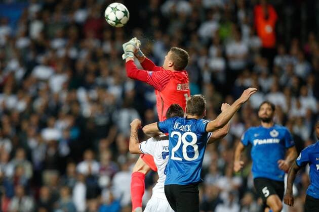 Club s goalkeeper Ludovic Butelle pictured in action during a soccer game between Danish club F.C. Kobenhavn and Belgian team Club Brugge KV in Copenhagen, Denmark, Tuesday 27 September 2016, the second game in the group stage of the UEFA Champions League competition, in group G. BRUNOxFAHY  x04941943x