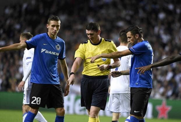 referee Alexandre Craig Thomson (SCO) and Stefano Denswil defender of Club Brugge FOOTBALL : FC Copenhague vs Club Bruges - Ligue des Champions - 27 09 2016 PhotoNews Panoramic  665586831