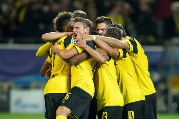 Themen der Woche - SPORT Bilder des Tages - SPORT Lukasz Piszczek (Borussia Dortmund 26) und Pierre-Emerick Aubameyang (Borussia Dortmund 17) beim Torjubel nach dem Treffer zum 1:1 Ausgleich beim Champions League Spiel zwischen Borussia Dortmund und Real Madridl am 27.09.2016, Dortmund Copyright: xSchuelerx xEibnerx-xPressefotox EP_JSE