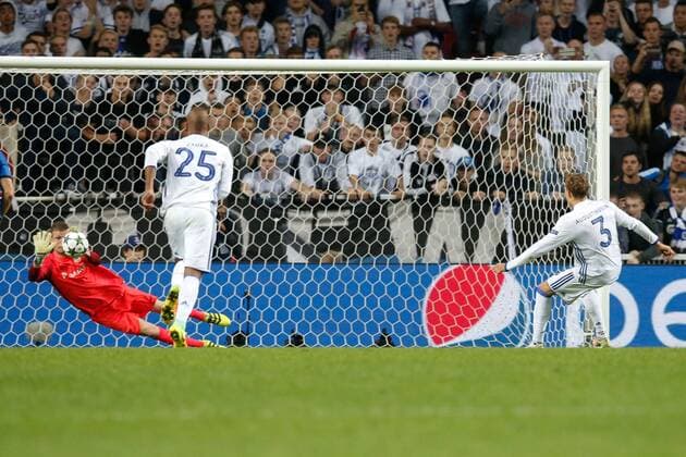Club s goalkeeper Ludovic Butelle stops a penalty kick during a soccer game between Danish club F.C. Kobenhavn and Belgian team Club Brugge KV in Copenhagen, Denmark, Tuesday 27 September 2016, the second game in the group stage of the UEFA Champions League competition, in group G. BRUNOxFAHY  x04941963x