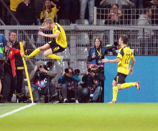 27.09.2016, xovx, Fussball UEFA Champions League, Borussia Dortmund - Real Madrid, emspor emonline, v.l. Jubel bei Andre Schuerrle (Borussia Dortmund) nach dem Tor zum 2:2, Aktion. Dortmund