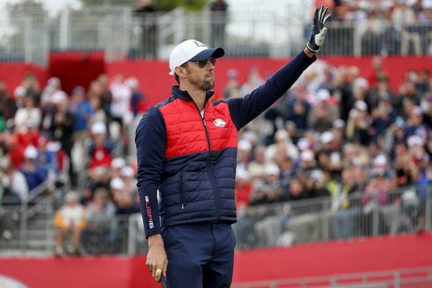 Golf, Prominente beim Ryder Cup 2016 in Chaska in Aktion GOLF - Ryder Cup 2016 CHASKA,MINNESOTA,USA,27.SEP.16 - GOLF - Ryder Cup, Hazeltine National Golf Club. Image shows Michael Phelps (USA). GEPAxpictures xDanielxGoetzhaber