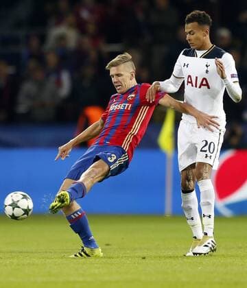 MOSCOW, RUSSIA - SEPTEMBER 27, 2016: CSKA Moscow s Pontus Wernbloom (L) and Tottenham Hotspur s Dele Alli struggle for the ball in their 2016 17 UEFA Champions League Group Stage football match at the Arena CSKA stadium. CSKA Moscow won the game 3:2. Mikhail Japaridze TASS  TS032981