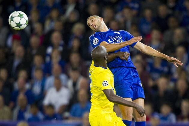 27.09.2016. King Power Stadium, Leicester, England. UEFA Champions League Football. Leicester City versus FC Porto. Ismail Slimani of Leicester City wins a header. xGrahamxWilsonx  ActionPlus11793898