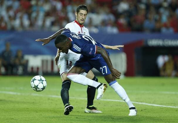 Cornet, Escudero. Champions League match between FC Sevilla and Olympique Lyon. In this picture, Cornet and Escudero. xRamonxNavarrox 