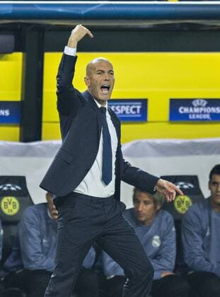 Dortmund, 27.09.2016, Signal-Iduna-Park Trainer Zinedine Zidane (Real) Borussia Dortmund - Real Madrid