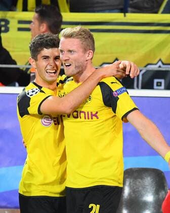 Fussball, UEFA Champions League, Saison 2016 2017, Spieltag 2, Borussia Dortmund vs Real Madrid CF , 27.09.2016, BVB Stadion Dortmund, Christian Pulisic ,Andre Schürrle beide BVB, Torjubel,