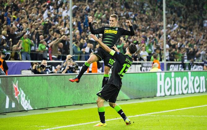Mönchengladbach, 28.09.2016, Borussia Park Torjubel: Thorgan Hazard (BMG), Lars Stindl (BMG) VfL Borussia Mönchengladbach - FC Barcelona Barca mm
