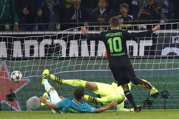 (l-r) Jordi Alba of FC Barcelona Barca Marc Andre ter Stegen of FC Barcelona, bm10 scores 1-0 during the UEFA Champions League group C match between Borussia Monchengladbach and FC Barcelona on September 28, 2016 at the Borussia Park stadium in Monchengladbach, Germany Borussia Monchengladbach v FC Barcelona UEFA Champions League 2016 2017 xVIxxIVx 6307425