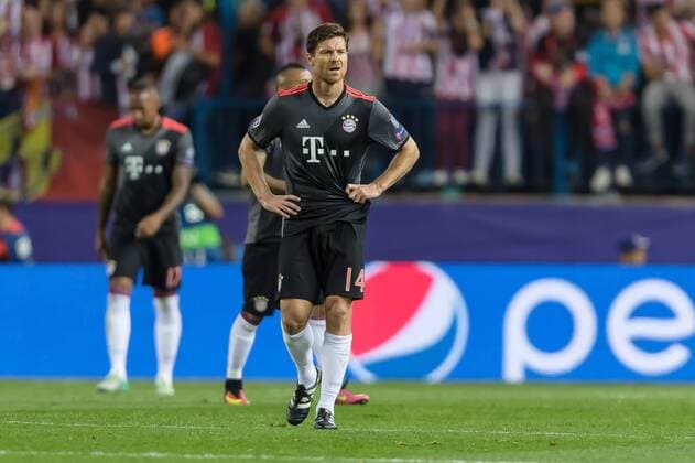 Madrid, Spain 28.09.2016, UEFA Champions League - 2016 17 Season, Group D - Matchday 2, Atletico Madrid - FC Bayern Muenchen, enttaeuscht, enttaeuschung, Xabi Alonso (FCB) ( DeFodi048