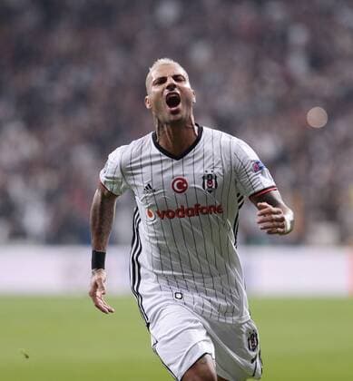 UEFA Champions League Group B match between Besiktas and Dynamo Kiev at Vodafone Arena in Istanbul , Turkey , 28 September 2016. Final Score : Besiktas 1 - Dynamo Kiev 1 Pictured : Ricardo Quaresma of Besiktas . 