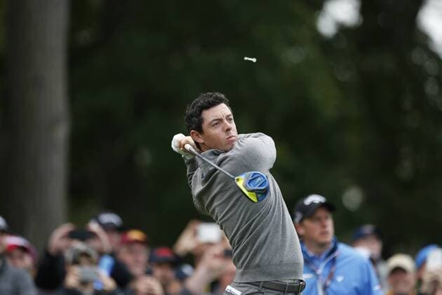 Sep 28, 2016: Chaska, MN, USA; Chris Wood tees off on the 16th hole during practice for the 2016 Ryder Cup at Hazeltine National Golf Club. (Photo by Brian Spurlock Icon Sportswire) GOLF: SEP 28 PGA Golf Herren - Ryder Cup - Practice Round Icon1609288109 EDITORIAL USE ONLY