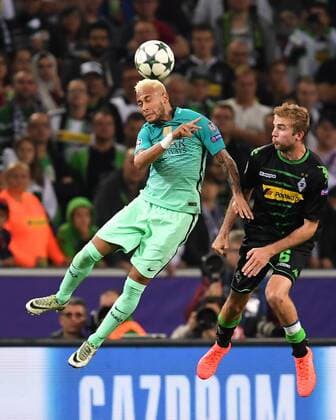 Fussball, UEFA Champions League, Saison 2016 2017, Spieltag 2, Borussia Mönchengladbach vs FC Barcelona Barca 28.09.2016, Stadion am Borussia Park, Mönchengladbach, Neymar, FC Barcelona, Christoph Kramer, Borussia Mönchengladbach,