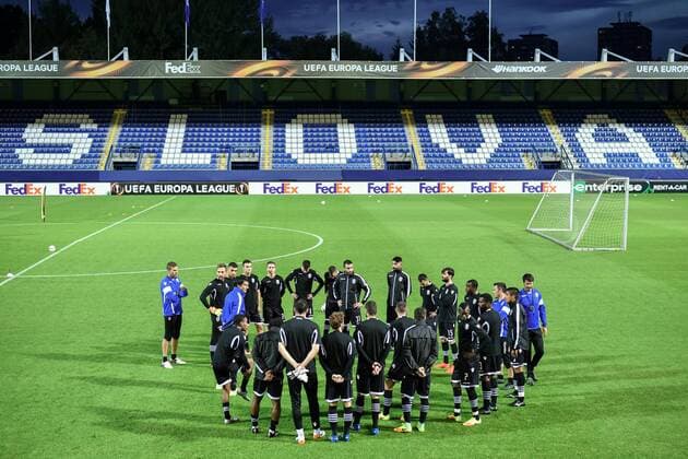 Soccer players of PAOK in action during the training session prior to European Football League second round group J match: Slovan Liberec vs PAOK Thessaloniki in Liberec, Czech Republic, September 28, 2016. (CTKxPhoto RadekxPetrasek) CTKPhotoP201609280871601  PER 19