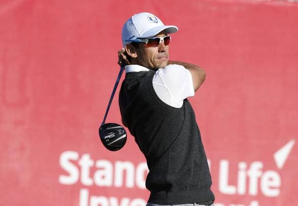 September 29, 2016: Chaska, MN, USA; Rafael Cabrera-Bello tees off on the first hole during practice for the 2016 Ryder Cup at Hazeltine National Golf Club in Chaska, MN. (Photo by Brian Spurlock Icon Sportswire) GOLF: SEP 29 PGA Golf Herren - Ryder Cup - 3rd Day Practice Round Icon16092937 EDITORIAL USE ONLY