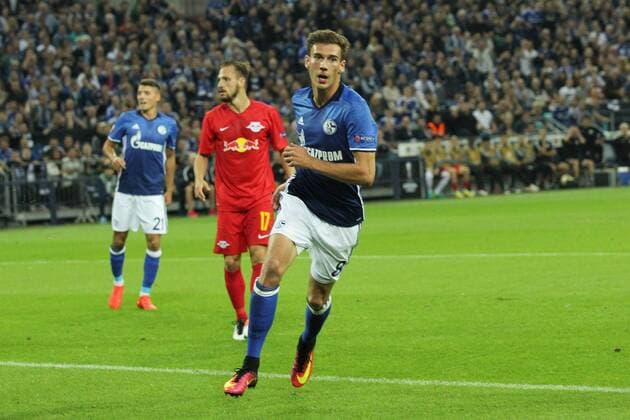 Torjubel ueber das Tor zum 1:0 durch Leon Goretzka ( 8, FC Schalke 04), FC Schalke 04 vs. RB Salzburg, Fussball, UEFA EURO EM Europameisterschaft Fussball League, 29.09.2016, Gelsenkirchen Copyright: xDeutzmannx xEibner-Pressefotox EP_cdn