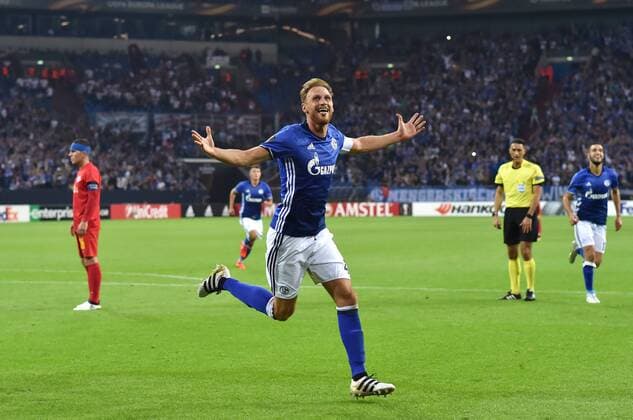 29.09.2016, Fussball UEFA Europa League, 2016 17, 2. Spieltag, FC Schalke 04 - RB Salzburg, Jubel Benedikt Hoewedes, Benedikt Höwedes (Schalke 04),