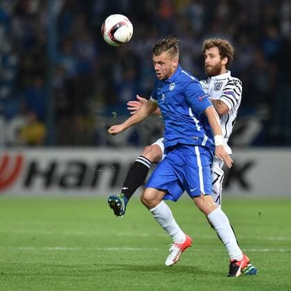 From left: Radim Breite of Liberec and Jose Canas of PAOK in action during the European Football League second round, group J match FC Slovan Liberec vs PAOK FC Thessaloniki in Liberec, Czech Republic, September 29, 2016. (CTKxPhoto RadekxPetrasek) CTKPhotoP201609291033501  PER 9