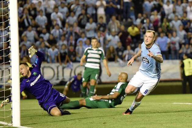 Fußball, EL, Celta de Vigo - Panathinaikos Athen Guidetti. Europa League match between Celta Vigo and Panathinaikos Athen. In this picture, Guidetti scores his goal. xJORGExLANDiNx 
