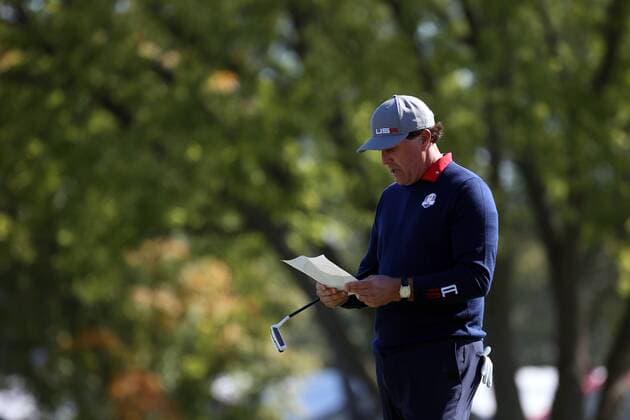 GOLF - Ryder Cup 2016 CHASKA,MINNESOTA,USA,30.SEP.16 - GOLF - Ryder Cup, Hazeltine National Golf Club. Image shows Phil Mickelson (USA). GEPAxpictures xDanielxGoetzhaber