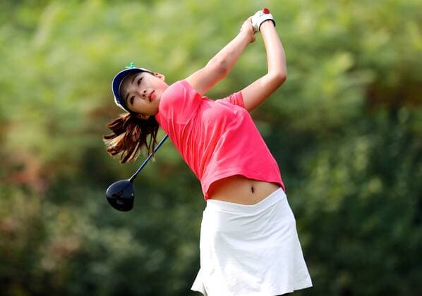 BEIJING, CHINA - SEPTEMBER 30: Ji Yifan of China in action during the second round of the 2016 Reignwood LPGA Golf Damen Classic at Reignwood golf club on September 30, 2016 in Beijing, China.  CFP493033738 