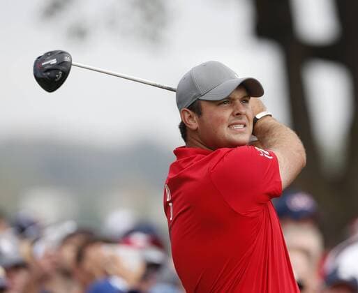 Sep 30, 2016: Chaska, MN, USA; Patrick Reed hits a tee shot during the Day 1 morning matches for the 2016 Ryder Cup at Hazeltine National Golf Club. (Photo by Brian Spurlock Icon Sportswire) GOLF: SEP 30 PGA Golf Herren - Ryder Cup - Day One Icon1609308252 EDITORIAL USE ONLY