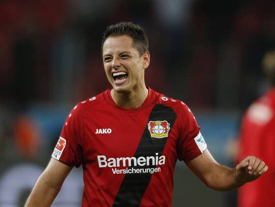 Leverkusen, Deutschland, 1. Fußball- BL, Spieltag 6, Bayer Leverkusen - Borussia Dortmund 2-0 am 01.10.2016 in der Bay-Arena in Leverkusen Javier HERNANDEZ (CHICHARITO) (LEV) freut sich nach Spielschluss