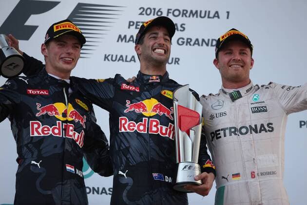 Formel 1, GP Malaysia Malaysian Grand Prix, Sepang 29 September - 2 October 2016 02.10.2016 - Race, 2nd position Max Verstappen (NED) Red Bull Racing RB12, Daniel Ricciardo (AUS) Red Bull Racing RB12 race winner and 3rd position Nico Rosberg (GER) Mercedes AMG F1 W07 Hybrid 