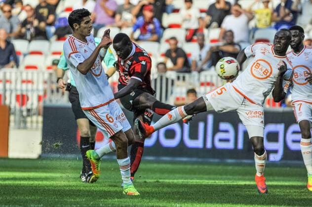 Fußball, OGC Nizza - FC Lorient Mario Balotelli (ogcnice) FOOTBALL : OGC Nice vs FC Lorient - Ligue 1 - 02 10 2016 NorbertScanella Panoramic 
