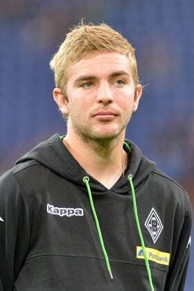 Fußball 1. Bundesliga 6. Spieltag Schalke 04 - Borussia Mönchengladbach am 02.10.2016 in der Veltins Arena in Gelsenkirchen Christoph Kramer ( Mönchengladbach ) xJKx