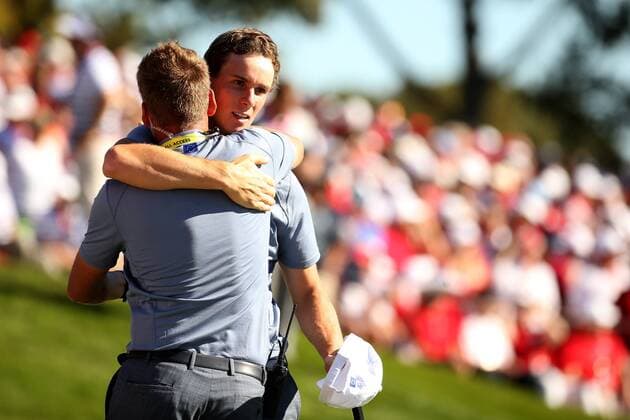 Golf, Ryder Cup 2016 in Chaska GOLF - Ryder Cup 2016 CHASKA,MINNESOTA,USA,02.OKT.16 - GOLF - Ryder Cup, Hazeltine National Golf Club. Image shows vice-captain Ian Poulter (ENG) and Thomas Pieters (BEL). GEPAxpictures xDanielxGoetzhaber